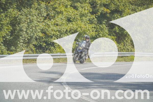 <h1 class="product-title">thumb_FF104466</h1>