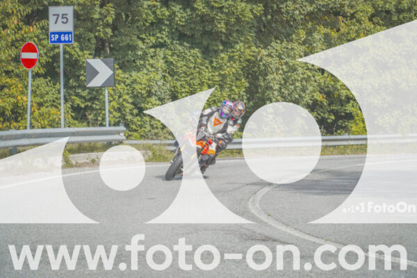 <h1 class="product-title">thumb_FF104488</h1>