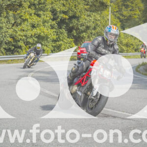 thumb_FF104502