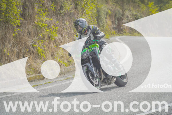<h1 class="product-title">thumb_FF104511</h1>