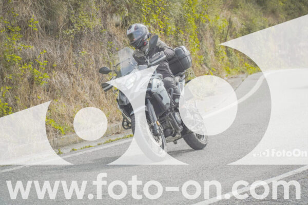 <h1 class="product-title">thumb_FF104578</h1>