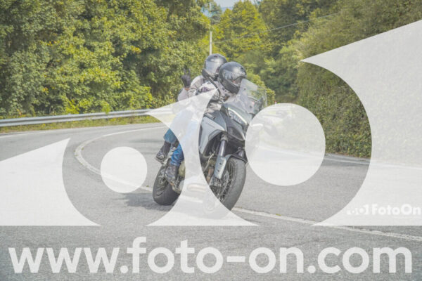 <h1 class="product-title">thumb_FF104667</h1>