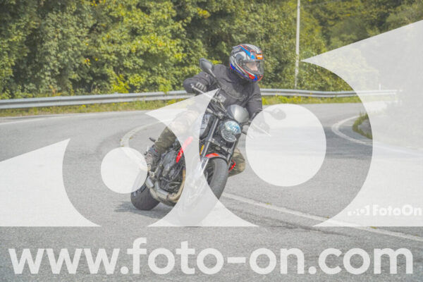 <h1 class="product-title">thumb_FF104675</h1>