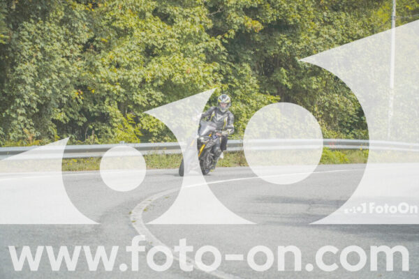 <h1 class="product-title">thumb_FF104679</h1>