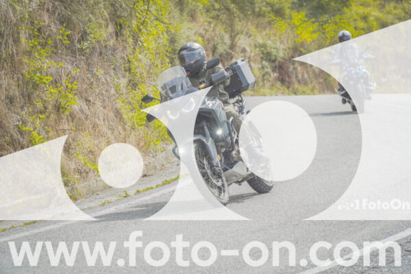 <h1 class="product-title">thumb_FF104689</h1>