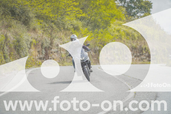 <h1 class="product-title">thumb_FF104691</h1>