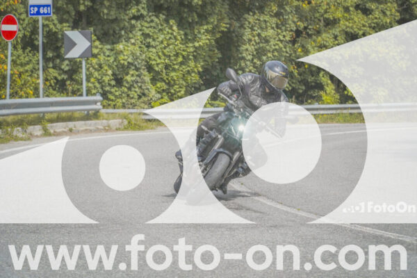 <h1 class="product-title">thumb_FF104699</h1>