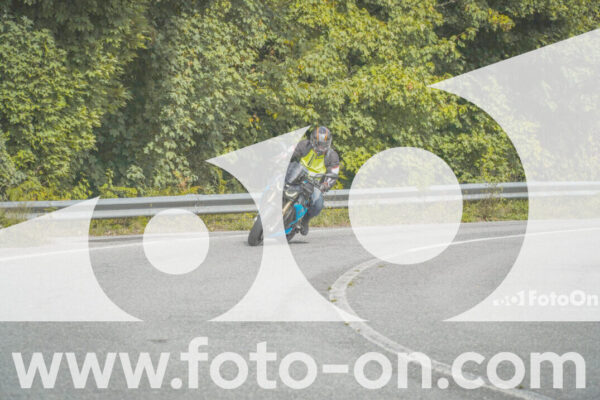 <h1 class="product-title">thumb_FF104714</h1>