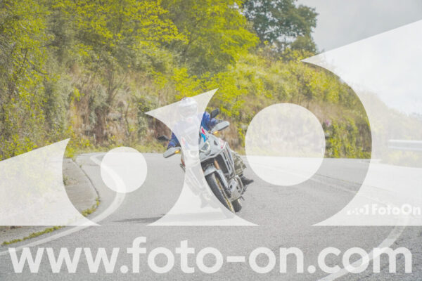 <h1 class="product-title">thumb_FF104716</h1>