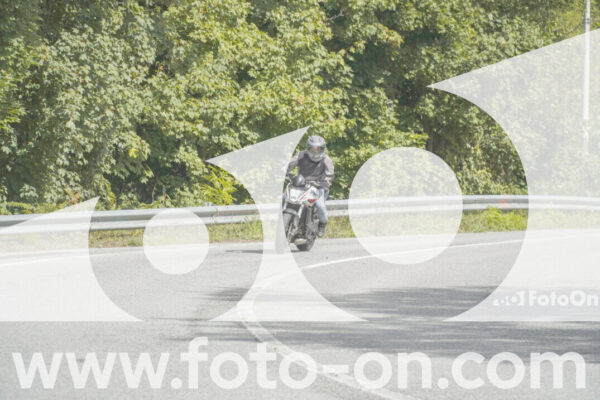 <h1 class="product-title">thumb_FF108853</h1>