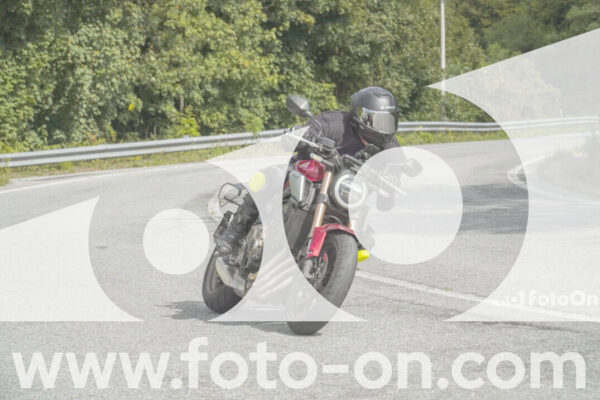 <h1 class="product-title">thumb_FF108894</h1>