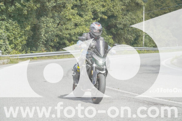 <h1 class="product-title">thumb_FF109013</h1>