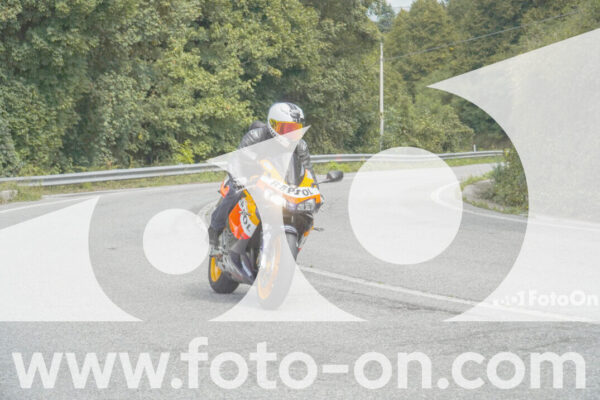 <h1 class="product-title">thumb_FF109017</h1>