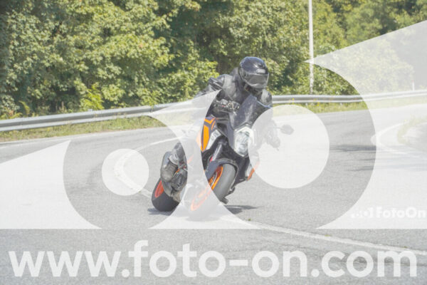 <h1 class="product-title">thumb_FF109059</h1>