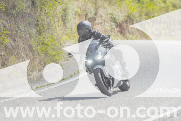 <h1 class="product-title">thumb_FF109099</h1>