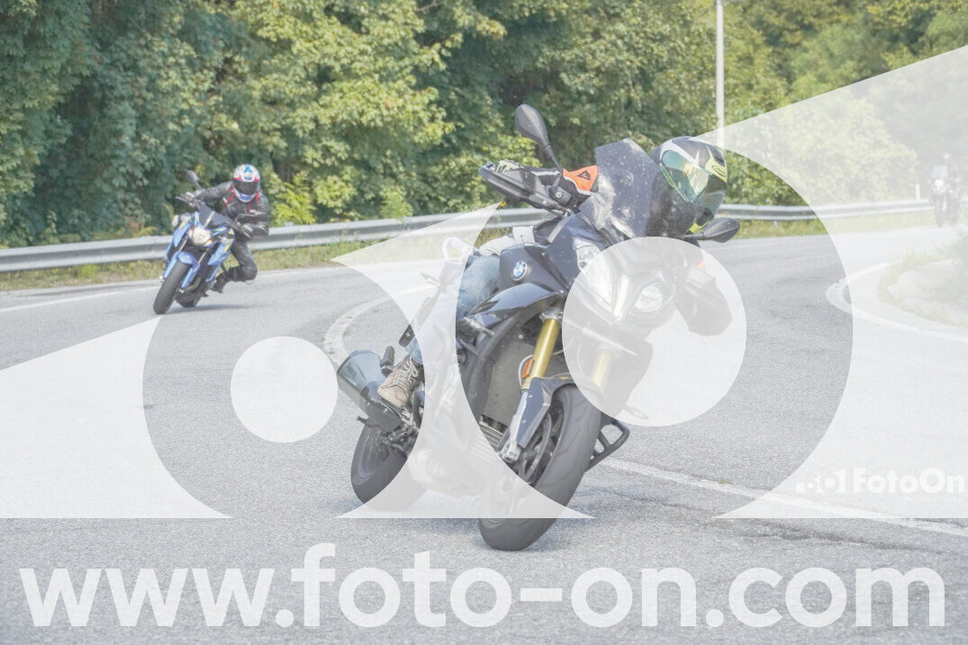 thumb_FF109120