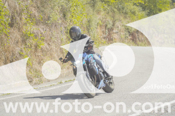 <h1 class="product-title">thumb_FF109192</h1>
