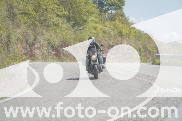<h1 class="product-title">thumb_FF109201</h1>