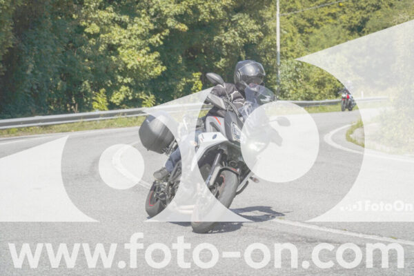 <h1 class="product-title">thumb_FF109242</h1>