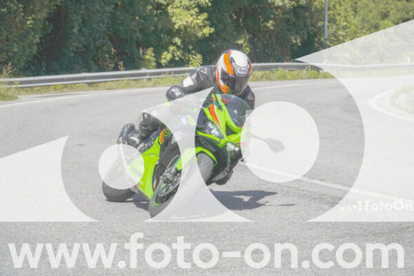<h1 class="product-title">thumb_FF109302</h1>