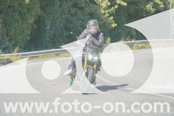 <h1 class="product-title">thumb_FF109391</h1>