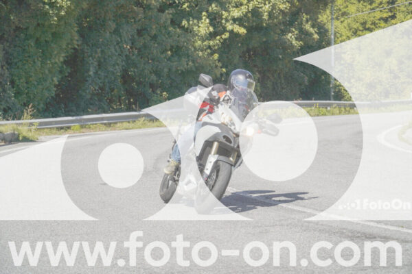 <h1 class="product-title">thumb_FF109432</h1>