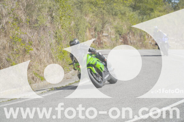 <h1 class="product-title">thumb_FF109433</h1>