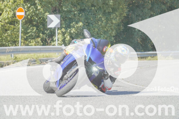 <h1 class="product-title">thumb_FF109535</h1>