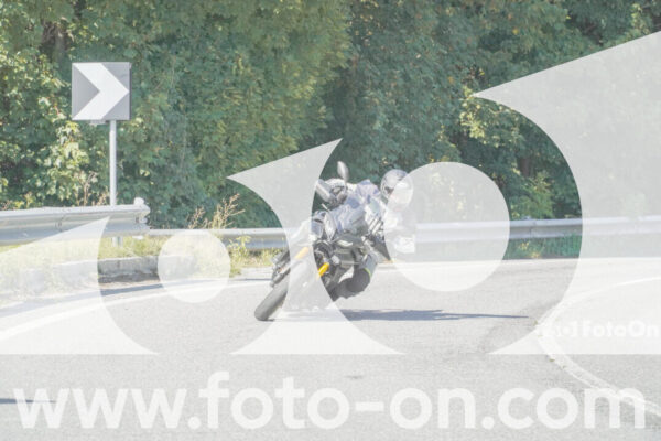 <h1 class="product-title">thumb_FF109673</h1>