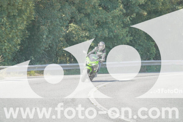 <h1 class="product-title">thumb_FF109693</h1>