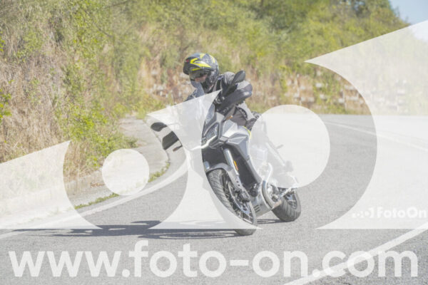 <h1 class="product-title">thumb_FF109709</h1>