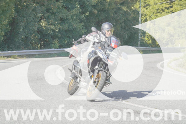 <h1 class="product-title">thumb_FF109750</h1>