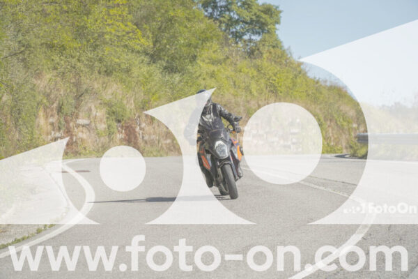 <h1 class="product-title">thumb_FF109789</h1>