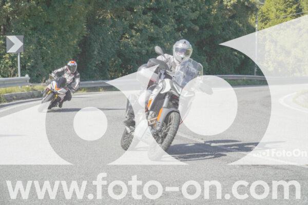 <h1 class="product-title">thumb_FF109816</h1>