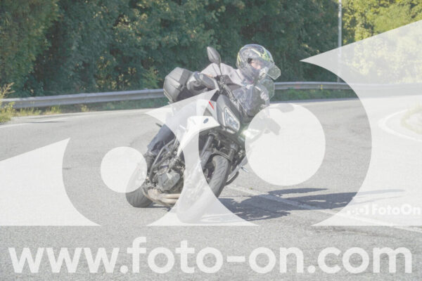 <h1 class="product-title">thumb_FF109818</h1>