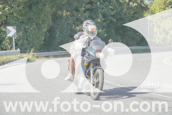 <h1 class="product-title">thumb_FF109849</h1>