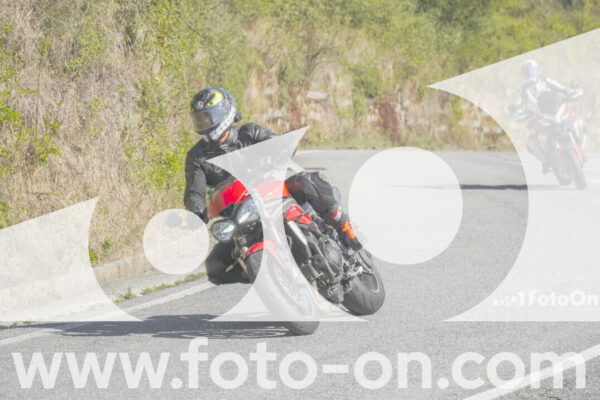 <h1 class="product-title">thumb_FF109851</h1>