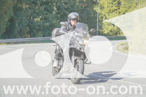 <h1 class="product-title">thumb_FF109857</h1>