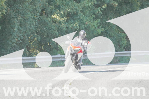 <h1 class="product-title">thumb_FF109872</h1>