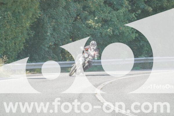 <h1 class="product-title">thumb_FF109876</h1>