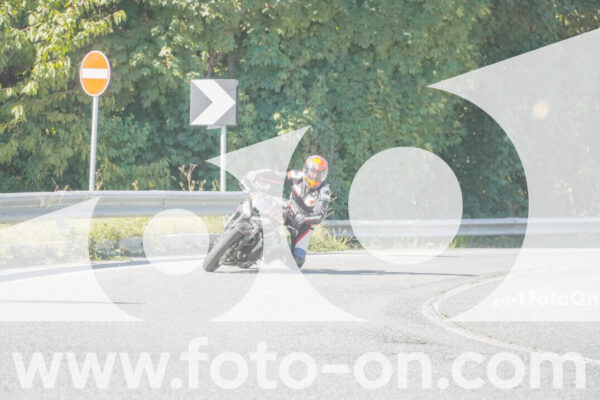 <h1 class="product-title">thumb_FF109938</h1>