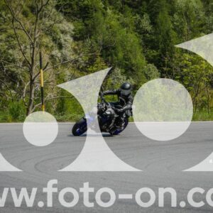 thumb_ANA3040