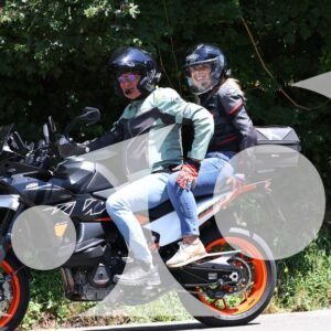 thumb_6J2A3077