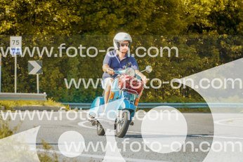 thumb_FF103700