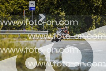 thumb_FF105002